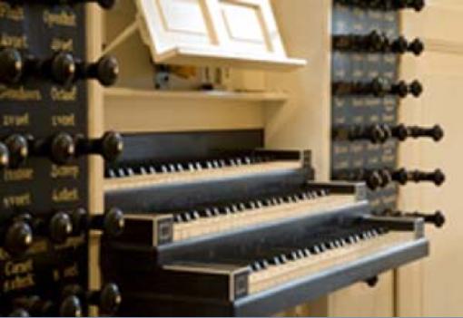 Pipe organ